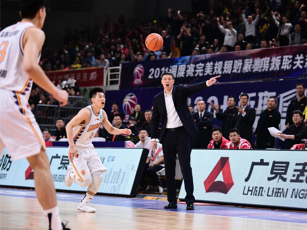 云南玉昆奋勇争先,队史中超首胜诞生 赛前调度的完美布局也成为胜利的关键。在面