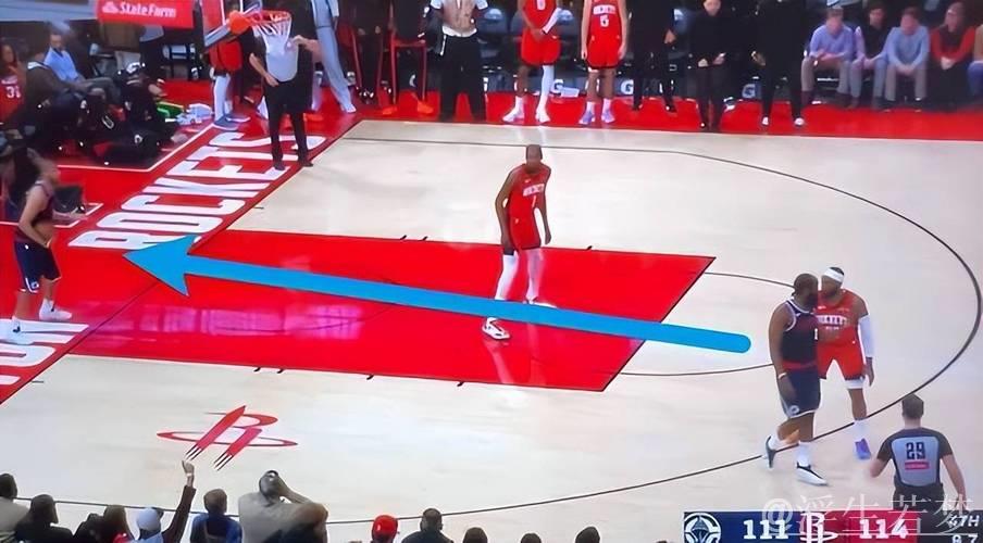 火箭记者质疑哈登关键能力，快船球迷怒喷他表现不佳！